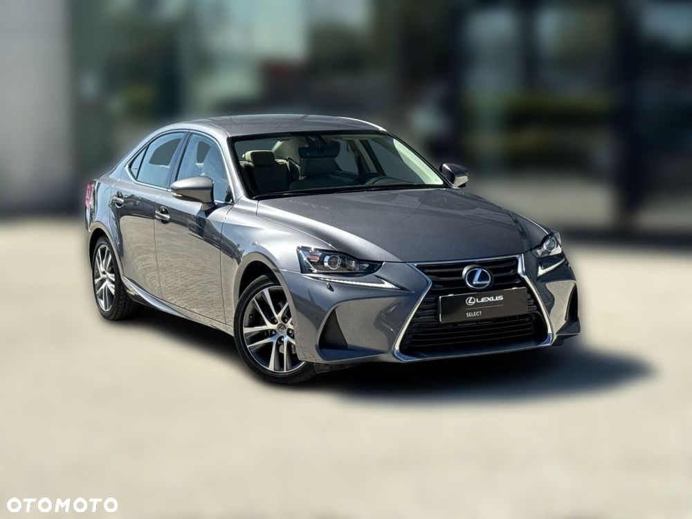 Lexus IS - 21