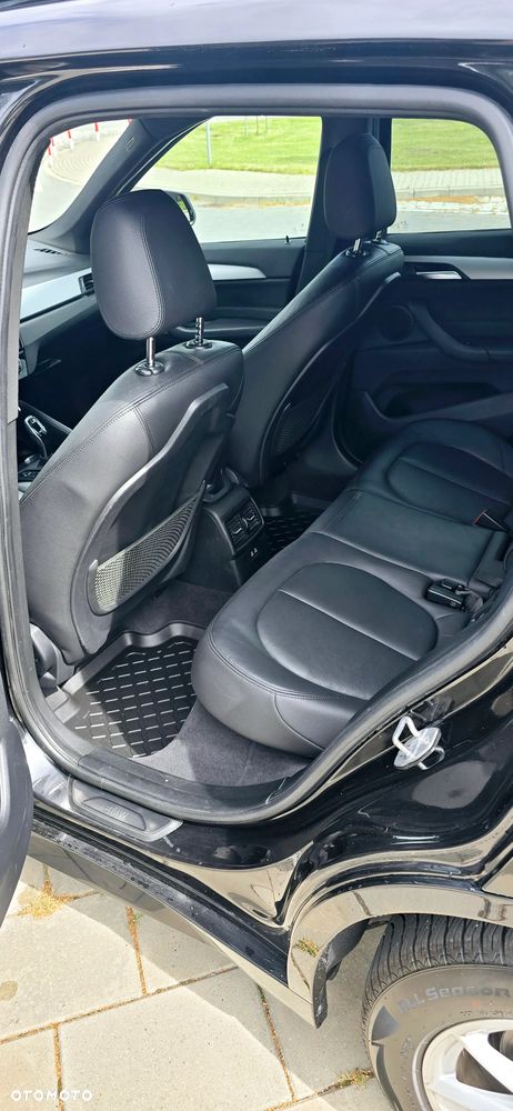 BMW X1 sDrive20i GPF - 8