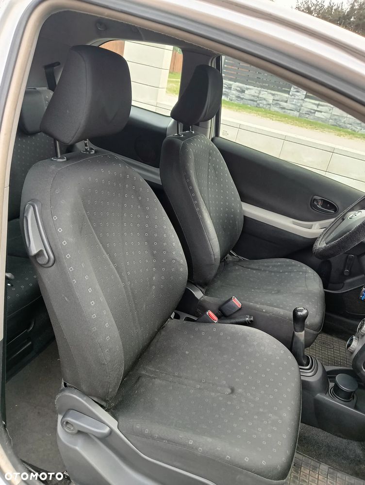Toyota Yaris - 3