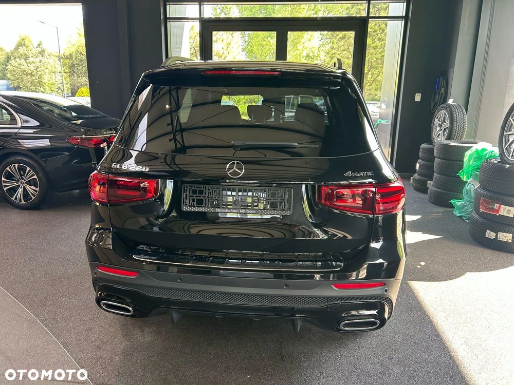 Mercedes-Benz GLB - 5