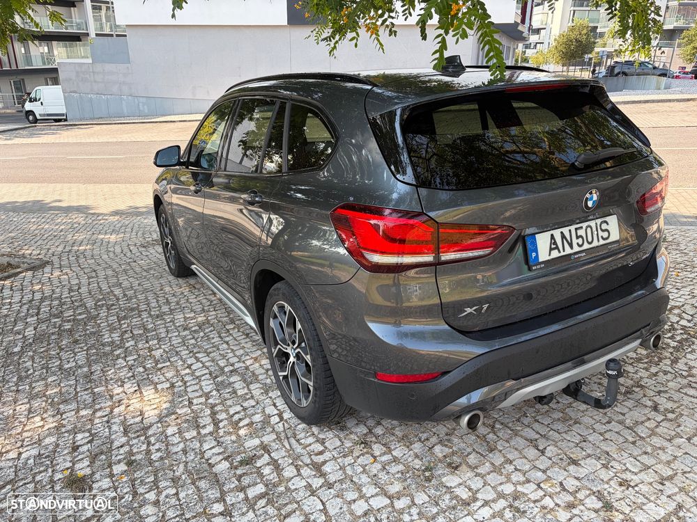 BMW X1 sDrive18d Pack Desportivo M - 7