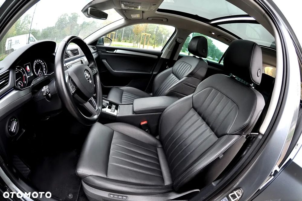 Skoda Superb 2.0 TDI Style DSG - 21