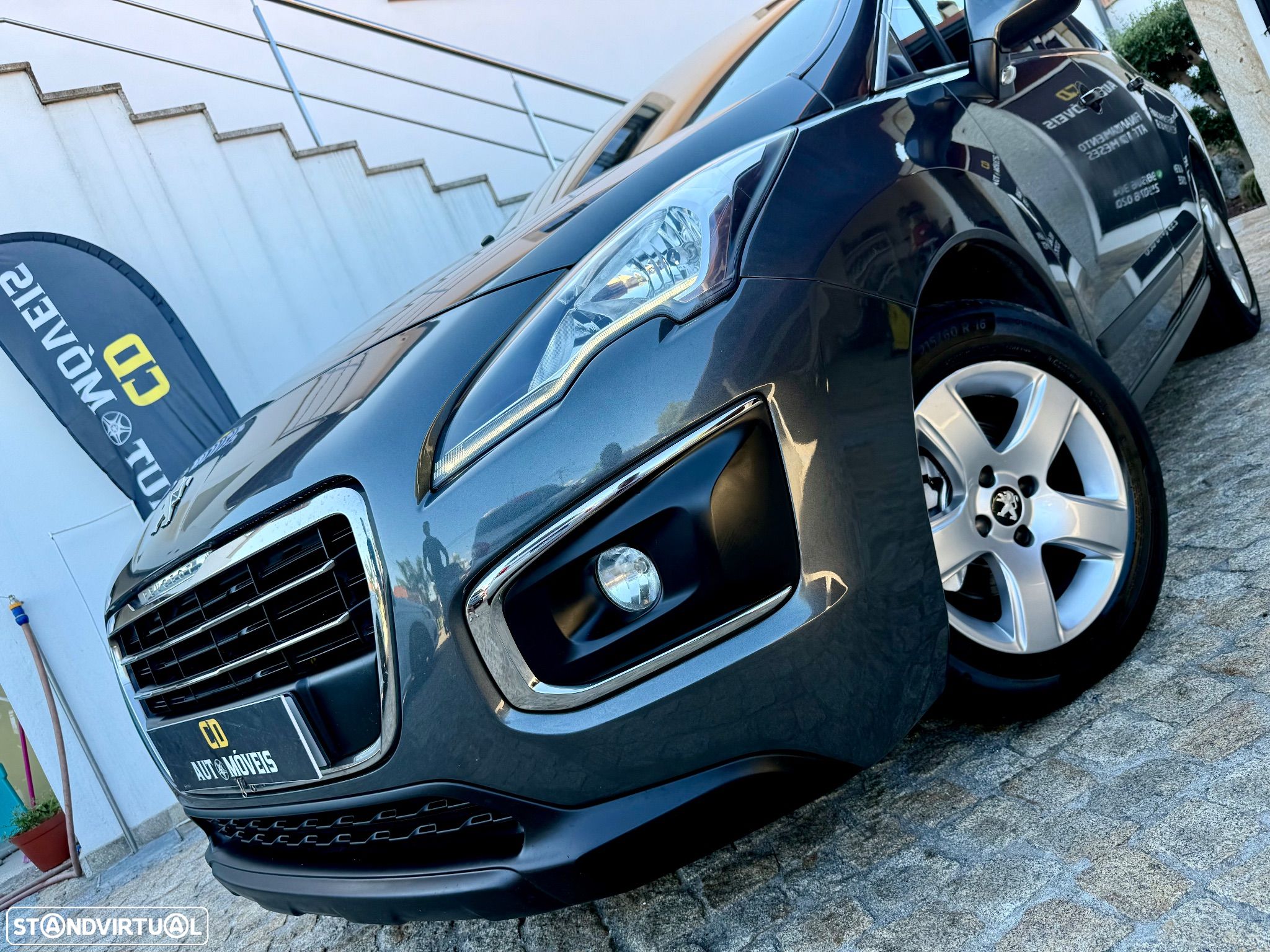 Peugeot 3008 1.6 e-HDi Business Line 2-Tronic - 1