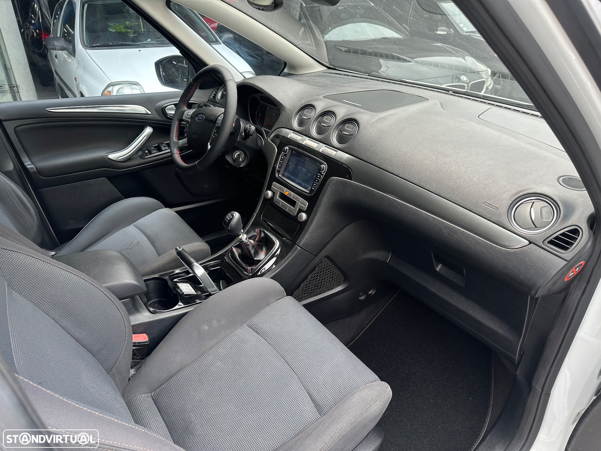Ford S-Max 2.0 TDCi Titanium 7L - 23