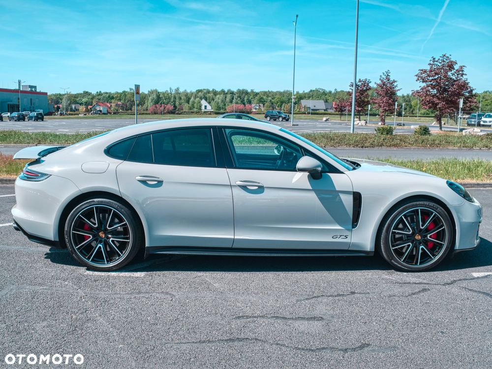 Porsche Panamera - 23
