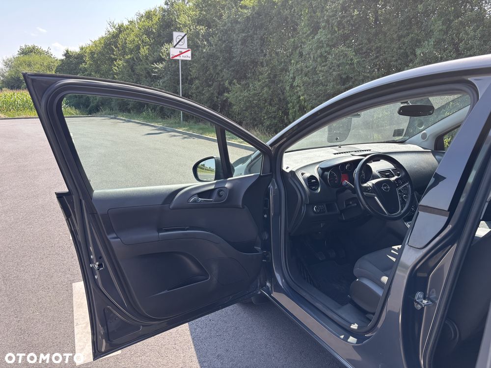 Opel Meriva - 17