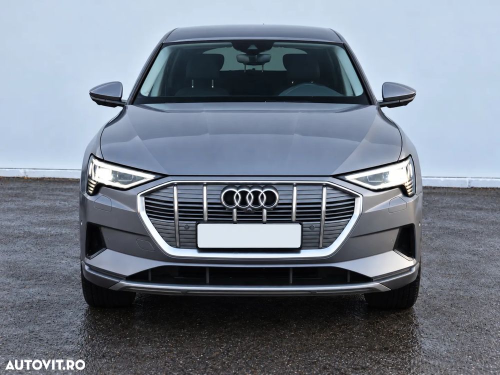 Audi e-tron 55 quattro Advanced - 8