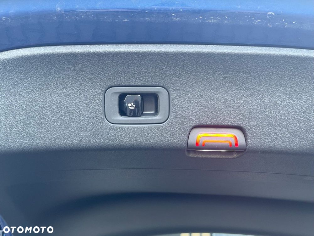 Mercedes-Benz GLC - 17