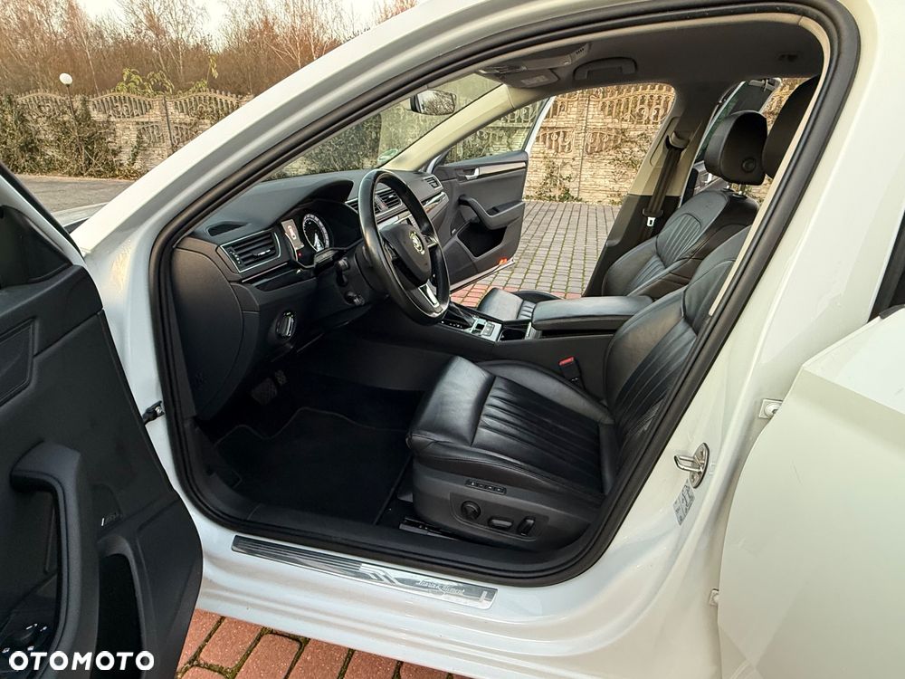 Skoda Superb 2.0 TDI DSG L&K - 19