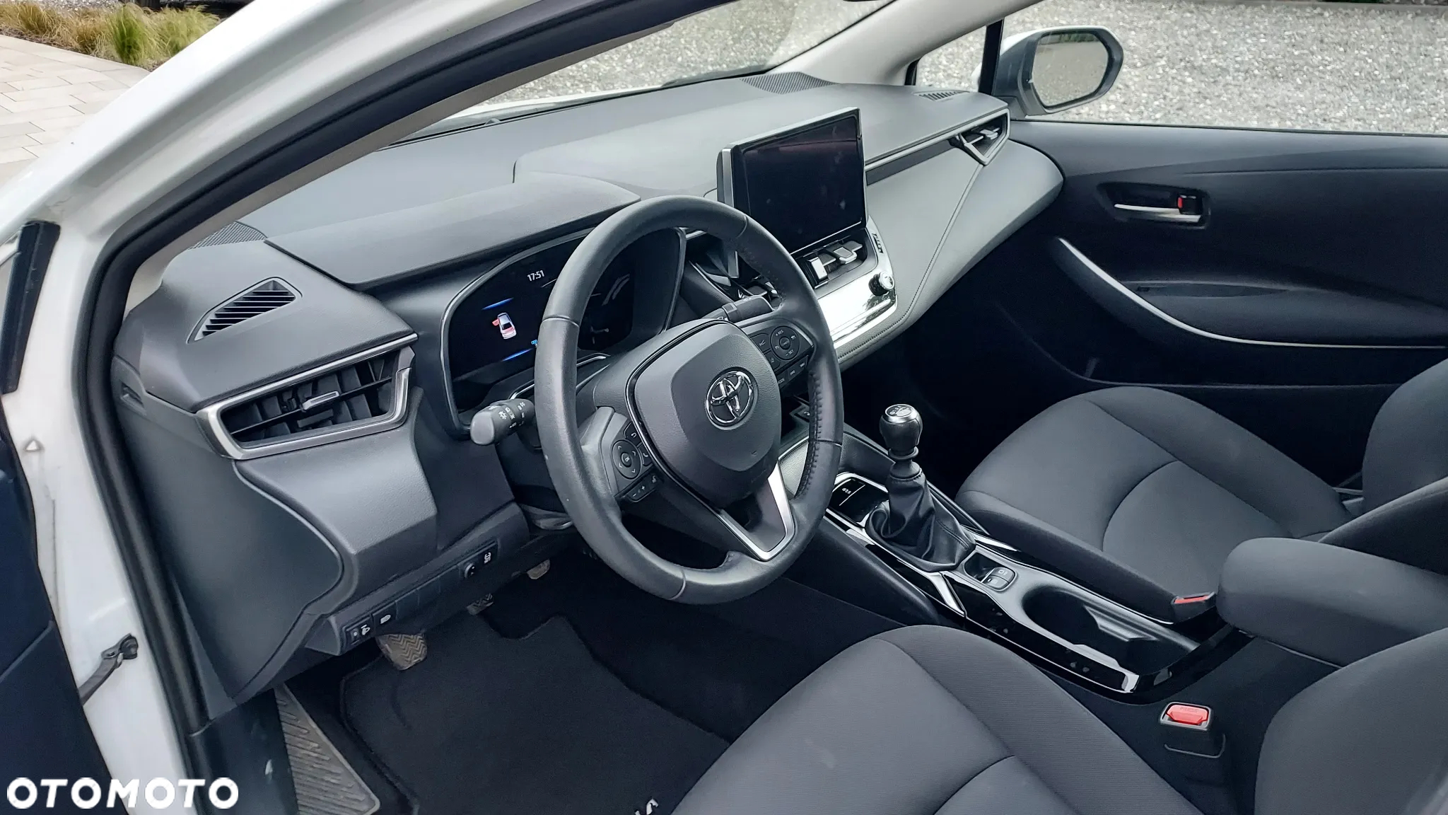 Toyota Corolla 1.5 Style - 11
