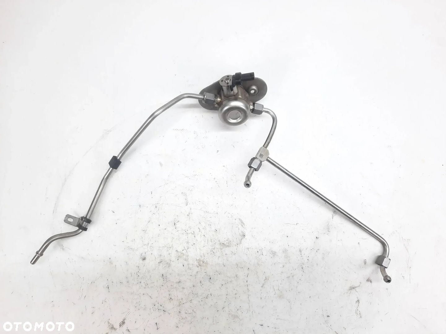 BMW 5 G30 G31 540i G11 G12 B58B30 POMPA WTRYSKOWA PALIWA 0261520258 - 2