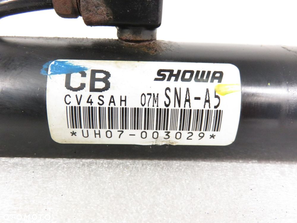 MAGLOWNICA HONDA CIVIC VIII USA UH07003029 CV4SAH - 5