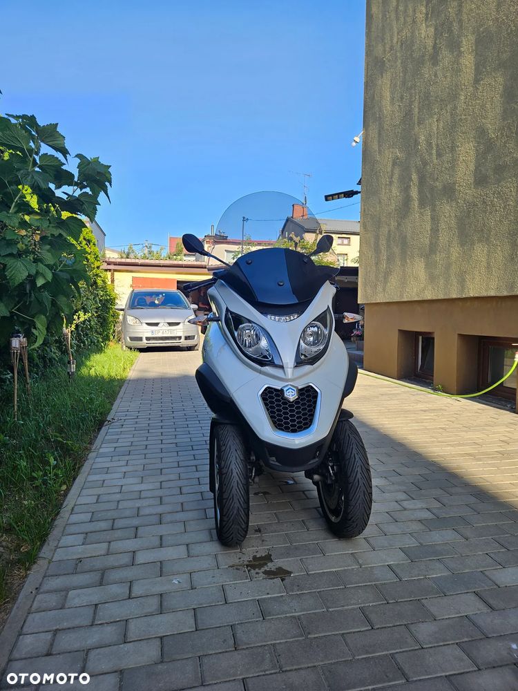 Piaggio MP-3 - 17