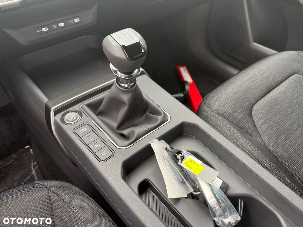 Kia Seltos 1.6 T-GDI M DCT - 17