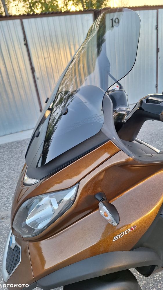 Piaggio MP-3 - 24