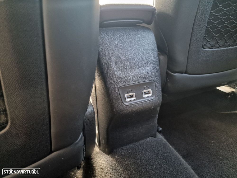 Peugeot 2008 1.2 PureTech GT - 16