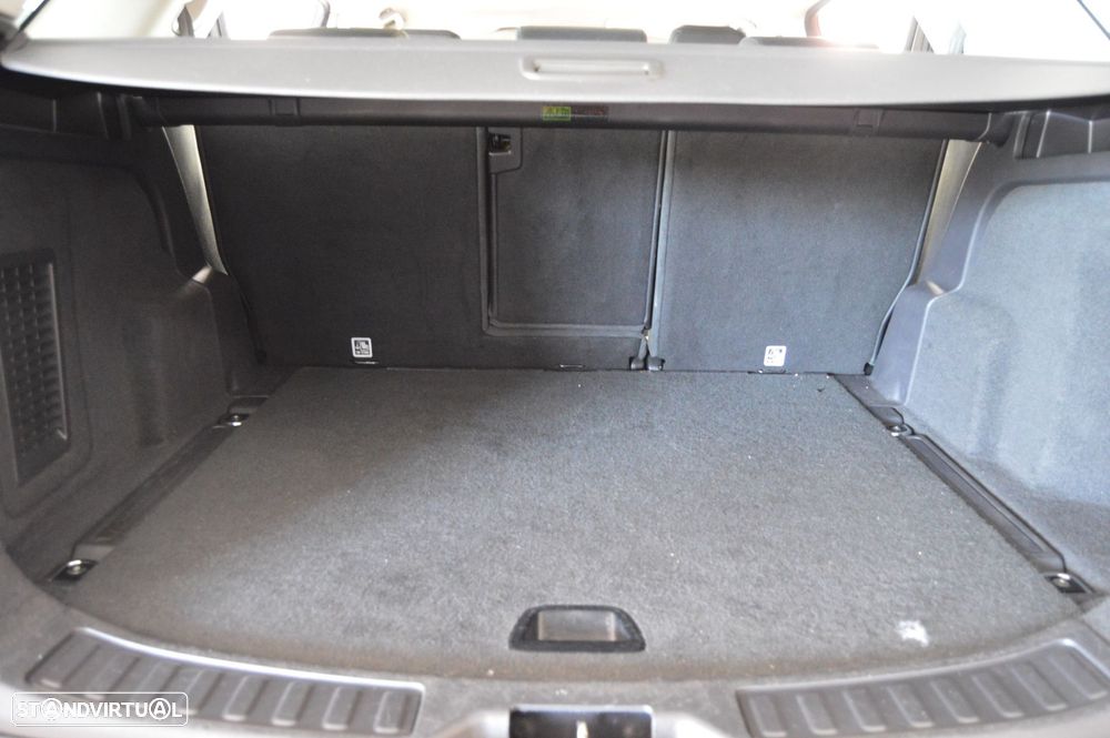 Land Rover Discovery - 14