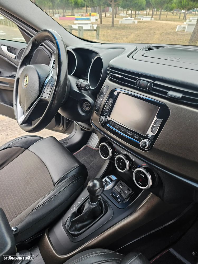Alfa Romeo Giulietta 2.0 JTDM Exclusive TCT - 21