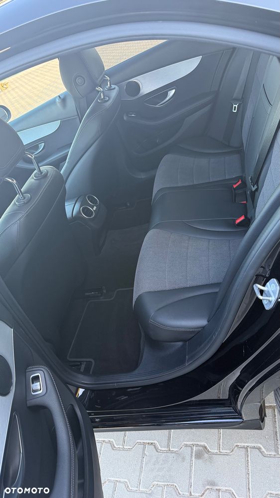 Mercedes-Benz Klasa C 160 9G-TRONIC - 16