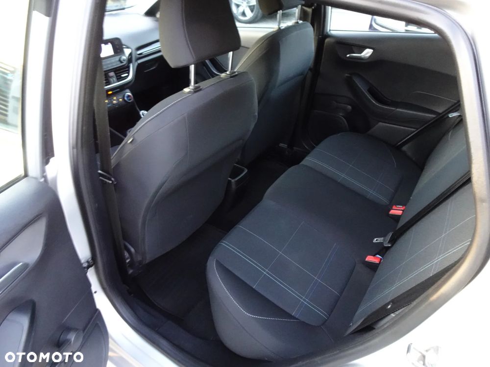 Ford Fiesta 1.1 Trend - 17
