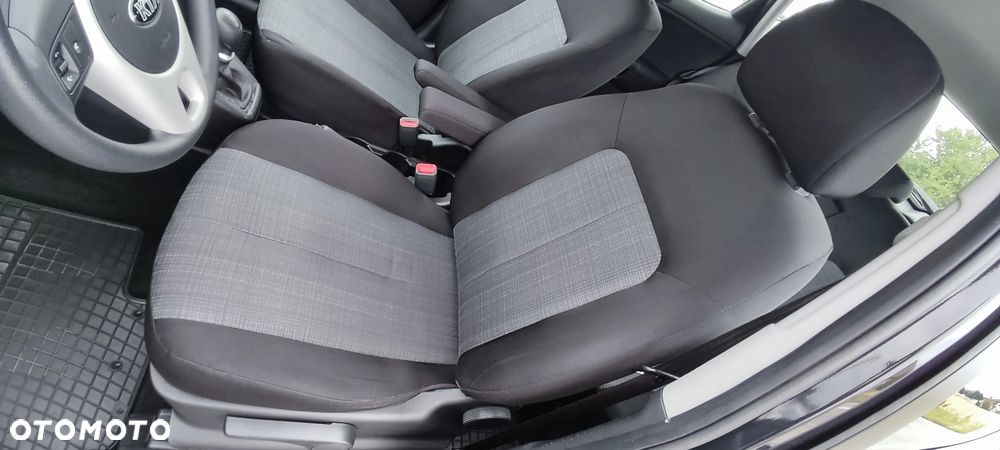 Kia Venga 1.4 CVVT Attract - 23