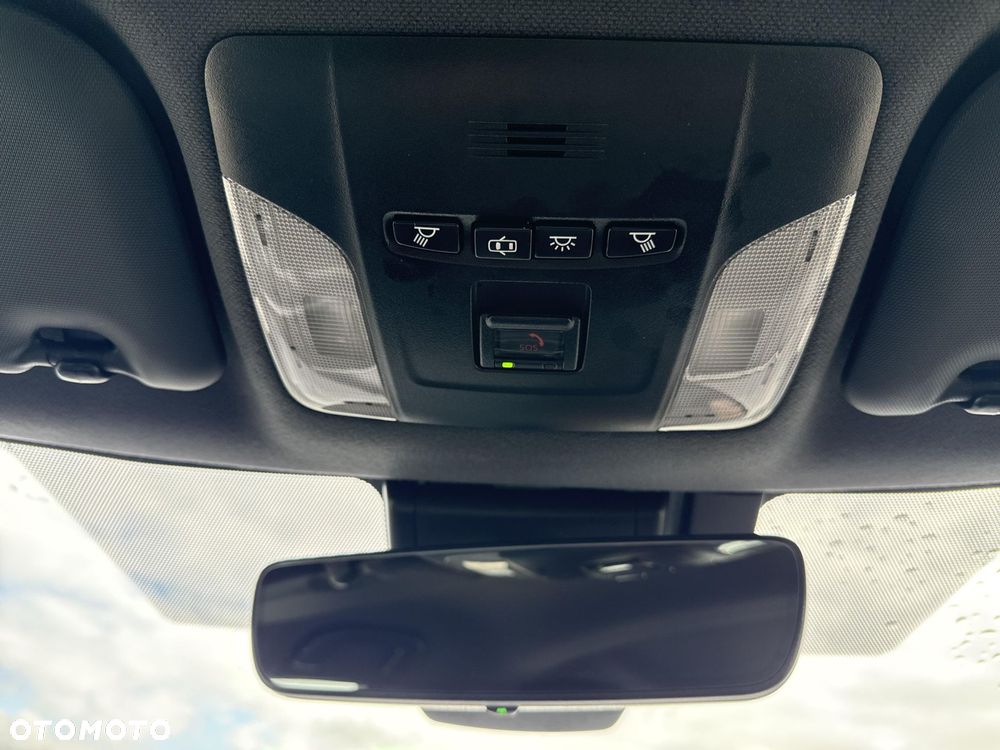 Toyota Corolla 1.8 Hybrid Comfort - 24