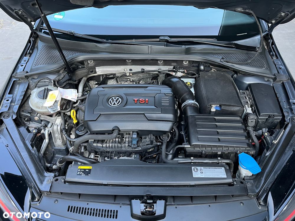 Volkswagen Golf - 7