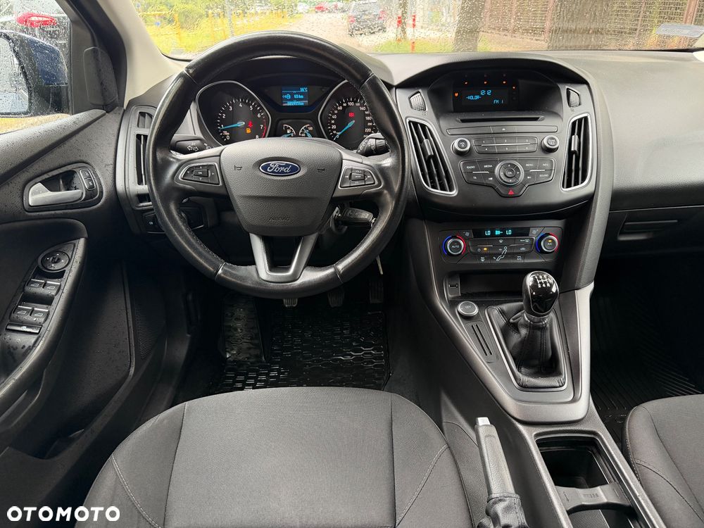 Ford Focus 1.6 Platinium X - 4