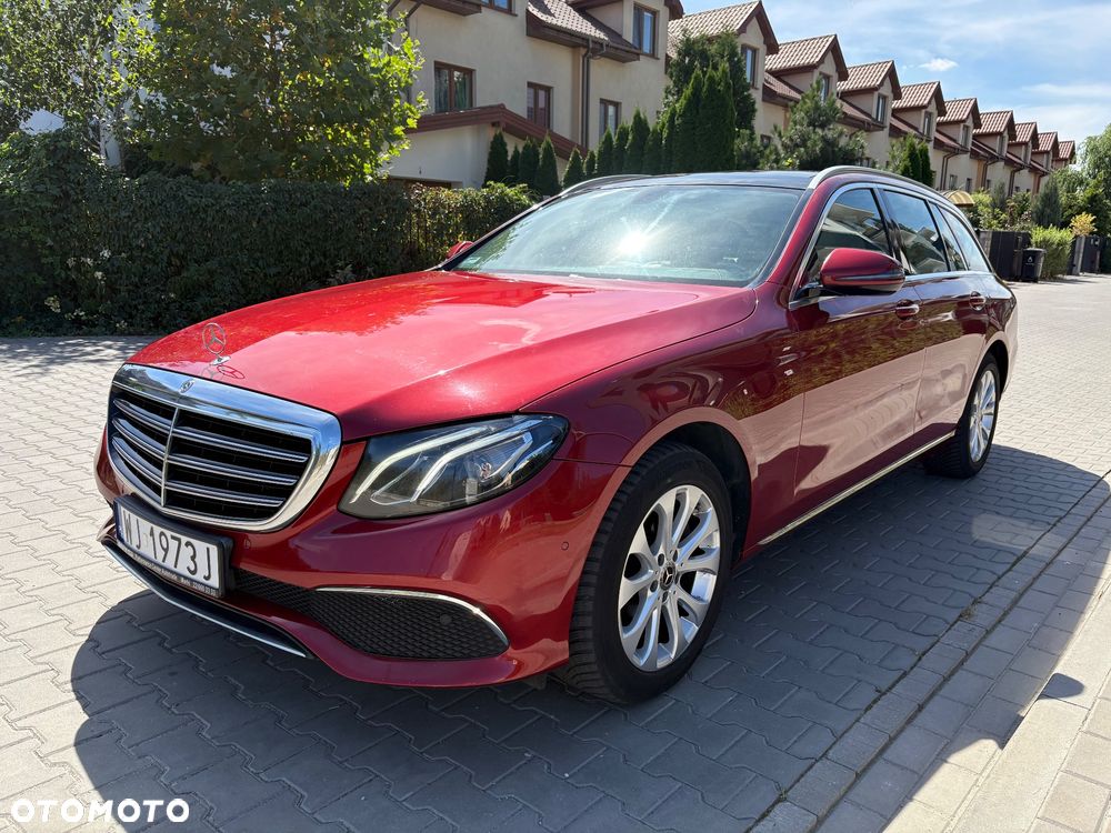 Mercedes-Benz Klasa E 220 d 4Matic 9G-TRONIC Avantgarde - 5