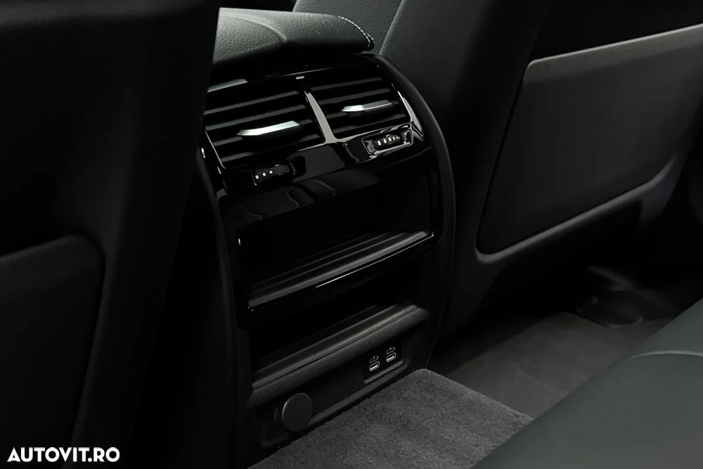 BMW 5 Series 2020 — imagine 19