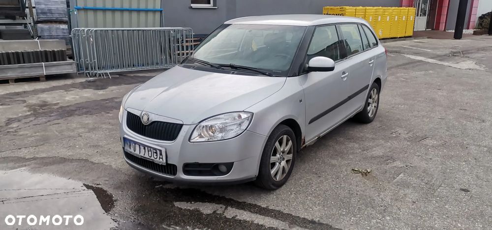Skoda Fabia 1.9 tdi 2009 rok maska,klapa,blotnik,drzwi,lampa,kola,felgi,silnik