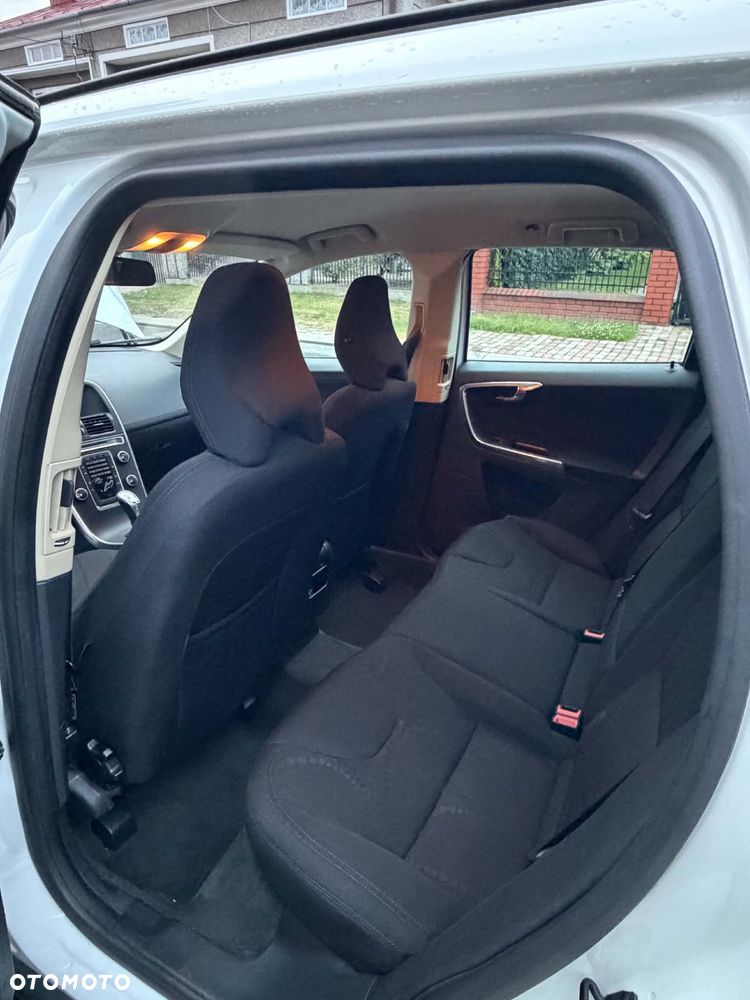 Volvo XC 60 2.4D AWD - 12