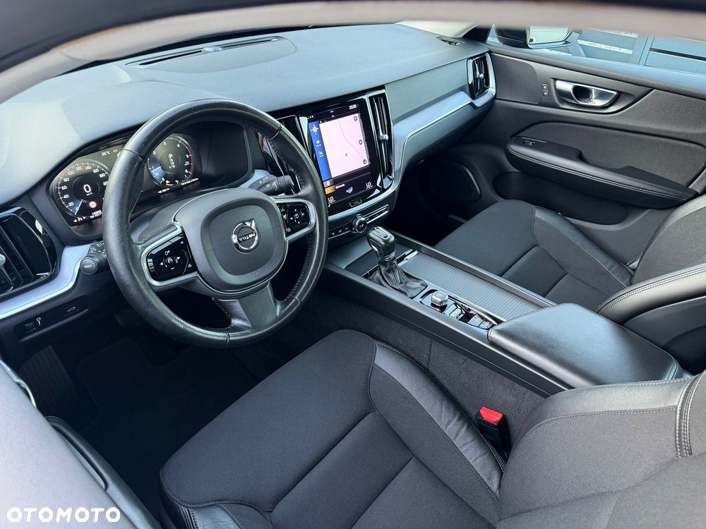 Volvo V60 Cross Country D3 Geartronic Momentum - 28