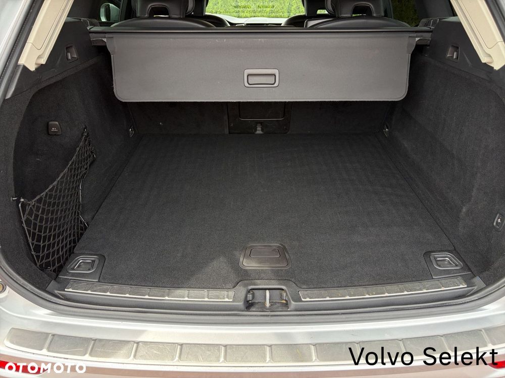 Volvo XC 60 D4 AWD Momentum - 17