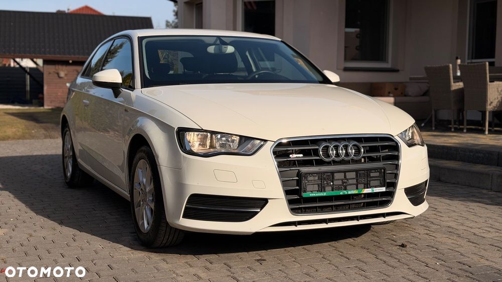 Audi A3 3-drzwiowe 1.4 TFSI Ambition - 4