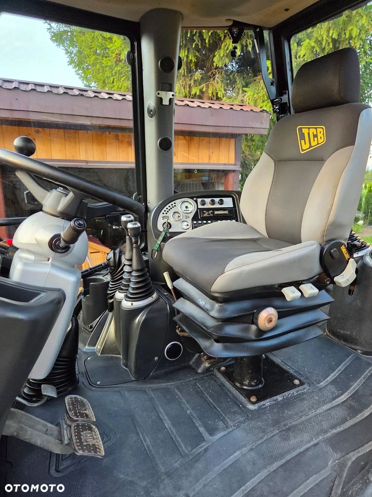 JCB 3CX - 17