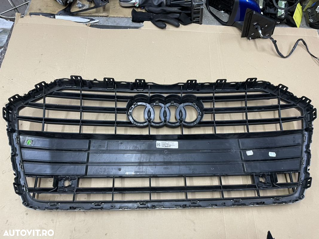 Grila bara fata AUDI A6 C8 an 2020 cod 4k0853651 cu defect - 6