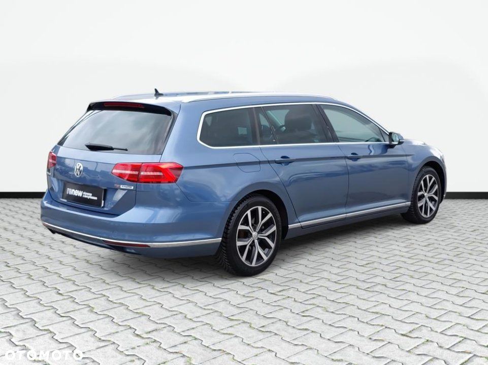 Volkswagen Passat - 5