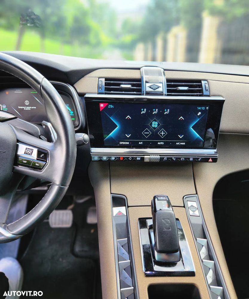 DS Automobiles DS 7 Crossback DS7 1.6 PHeV FWD 225 EAT8 PERFORMANCE LINE + - 18