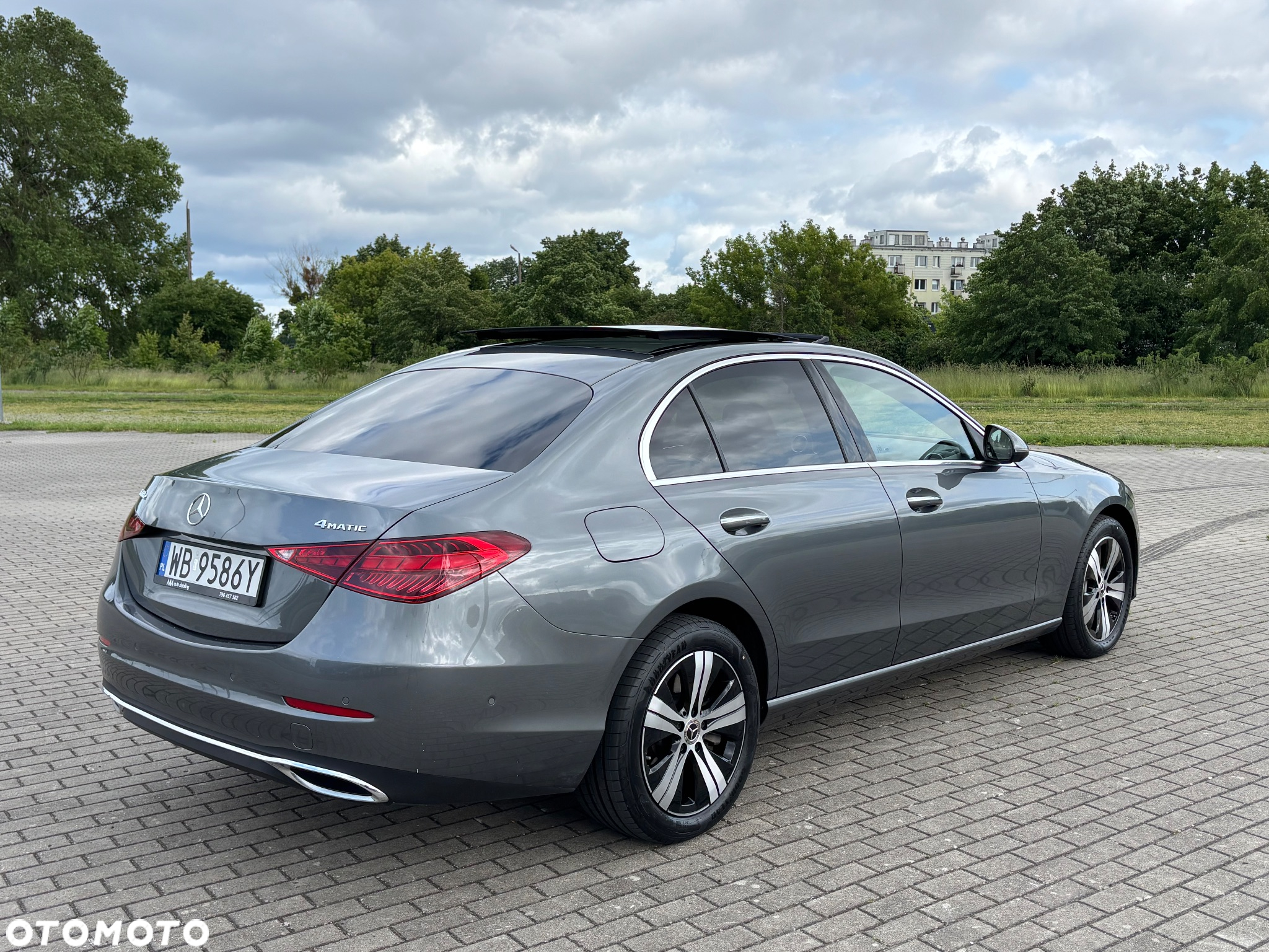 Mercedes-Benz Klasa C 300 e PHEV 4-Matic Avantgarde - 26