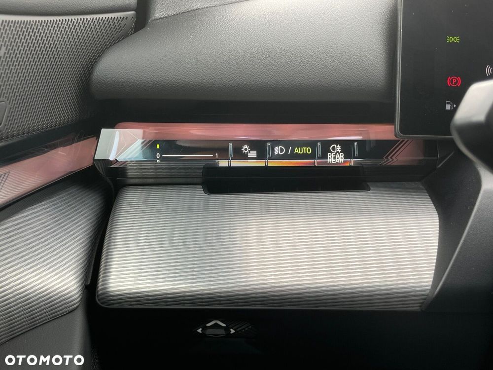 BMW Seria 5 520d xDrive mHEV M Sport - 20