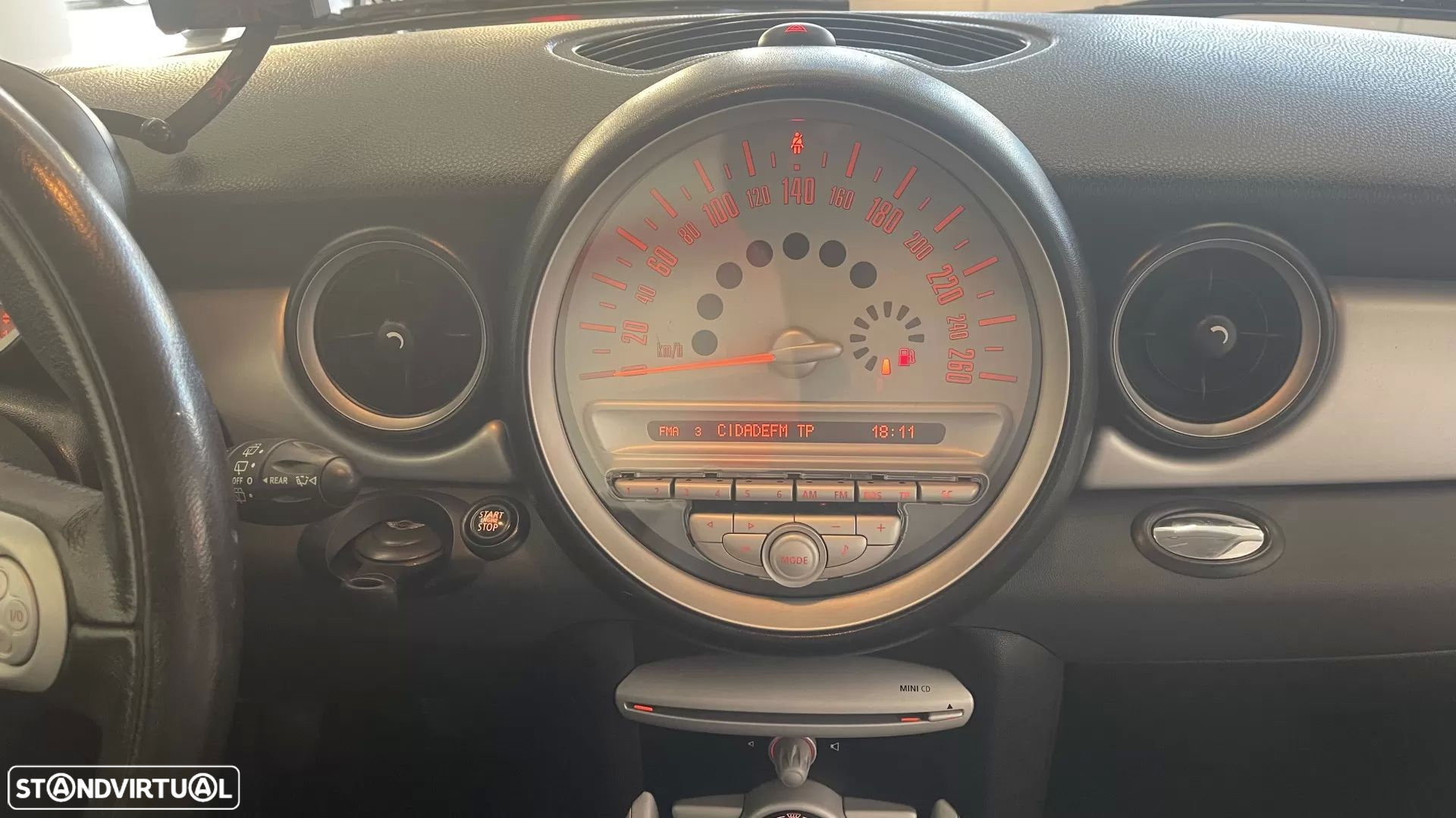 MINI 3 Portas One D - 26