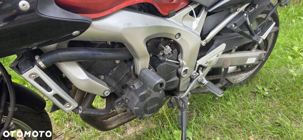 Yamaha FZ6 - 10