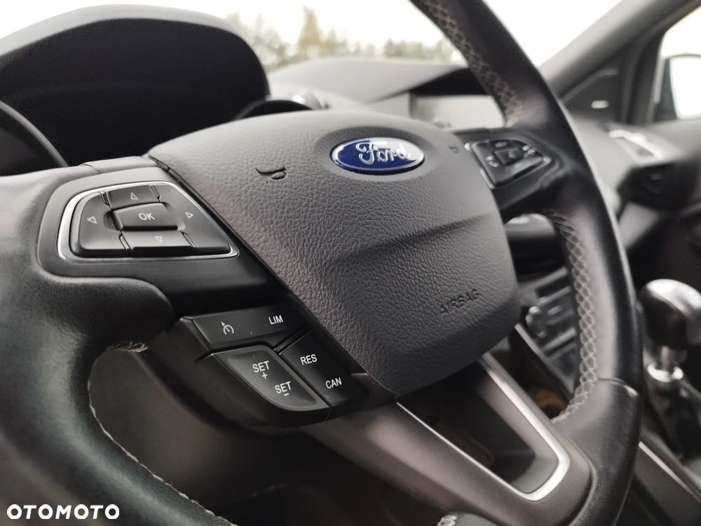 Ford Kuga 2.0 TDCi 4x4 ST-Line - 13