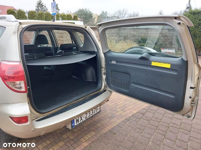 Toyota RAV4 2.0 VVT-i Premium - 31