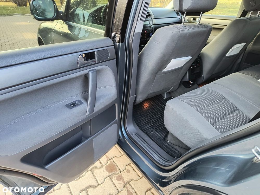 Volkswagen Touareg 3.0 V6 TDI DPF - 5