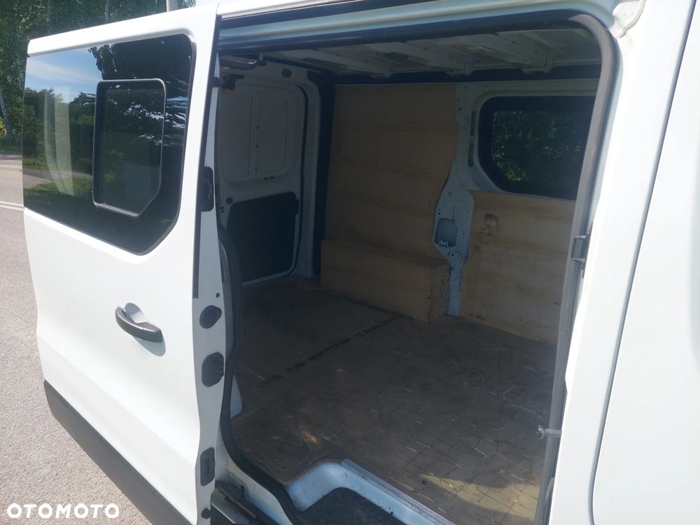 Renault Trafic - 13