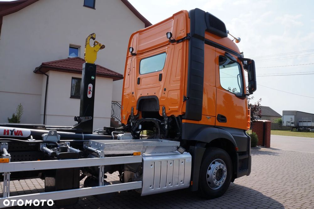 Mercedes-Benz ACTROS 2548 6X2 HAKOWIEC HYVA 20-60 S OŚ SKRĘTNA I PODNOSZONA - 6