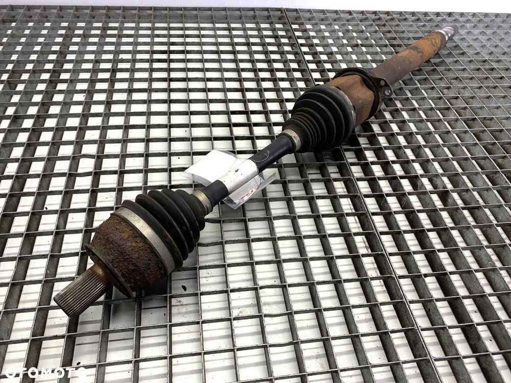 PÓŁOŚ PRAWY PRZÓD  VOLVO V60 I (155, 157) 2010 - 2018 D4 133 kW [181 KM] olej napędowy 2013 - - 2