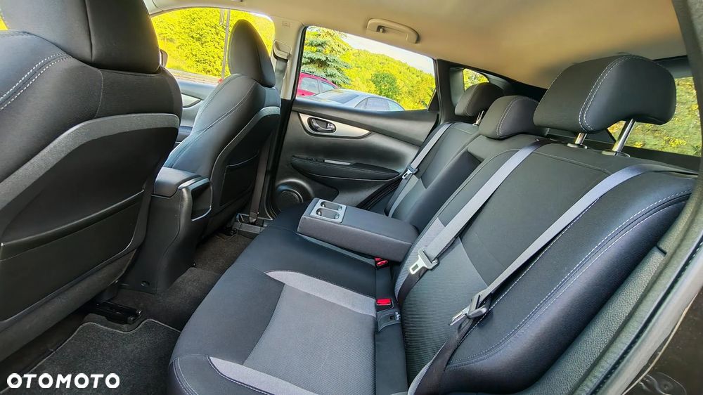 Nissan Qashqai 1.6 DIG-T Tekna - 25